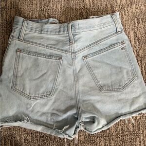 Madewell The Mom Jean short